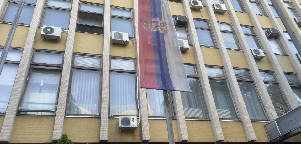 Ukinut pritvor okrivljenima Kojović Stefanu, Blagojević Nikoli i Rajičević Danilu, a okrivljenom Despotović Nemanji određena mera zabrane napuštanja stana uz primenu elektronskog nadzora 